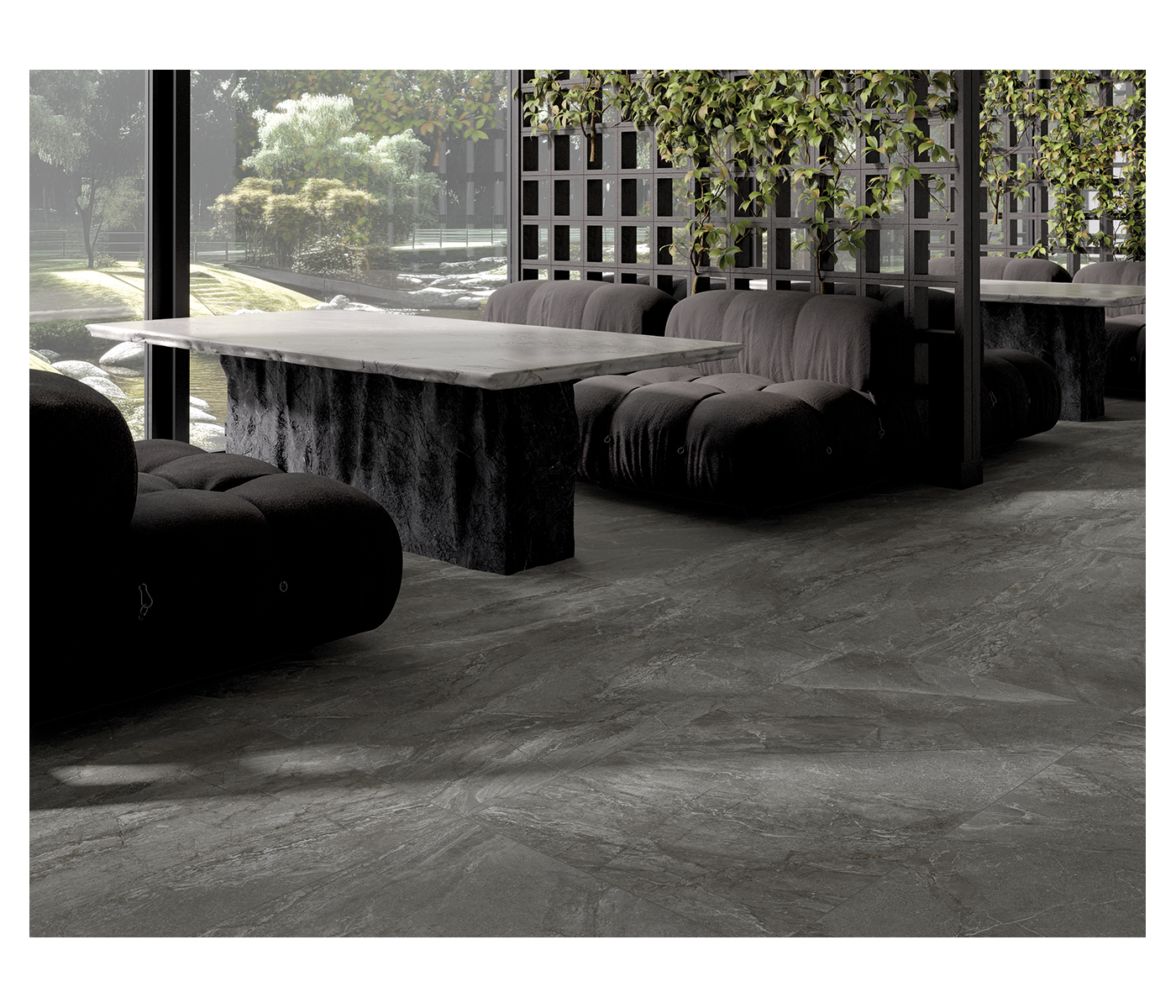 MARINER Moonstone Dark